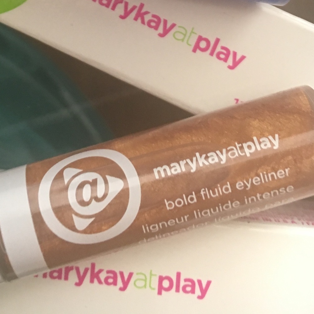 Mary Kay Good liner
